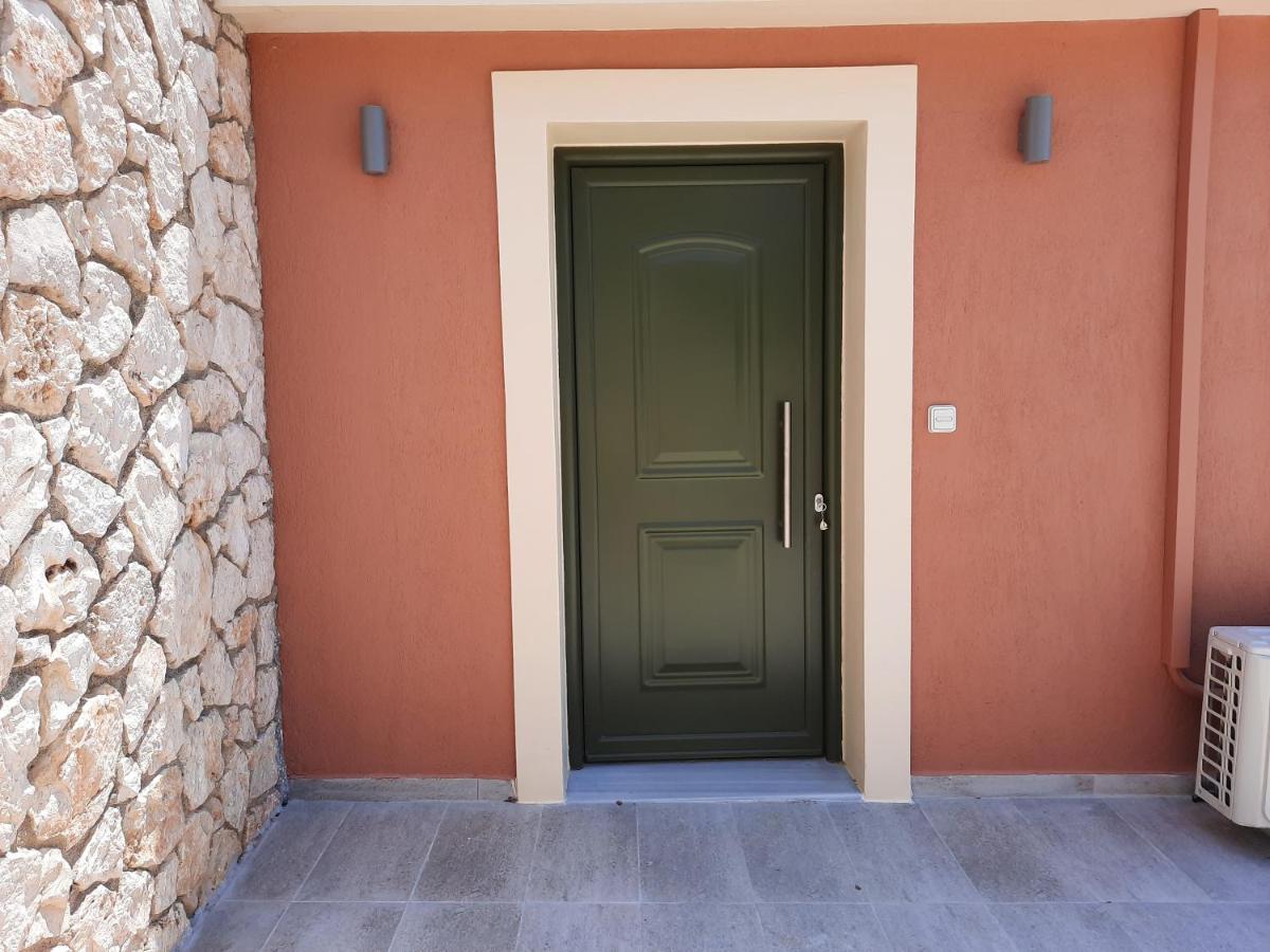 Freesia Grand Sea View Residence Svoronata Exterior foto